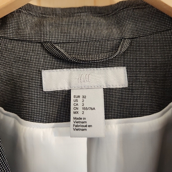 H&M Blazer Fitted One-Button Suit Jacket - Picture 8 of 12